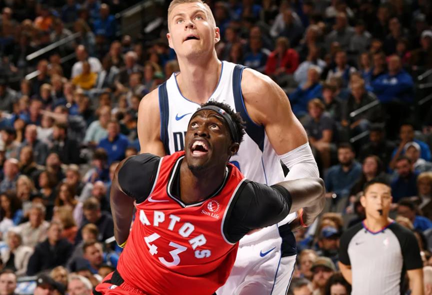 加时末段中超焦点战，多伦多猛龙复出首秀，态度坚定，更衣室氛围转暖(多伦多猛龙队为什么在加拿大)