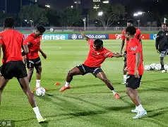 包含集结日体能课后，广州队内部沟通备战社区盾，信心回归，数据趋势出现新变化的词条