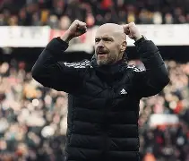 曼联1216天后重登英超榜首 曼联1216天后重登英超榜首