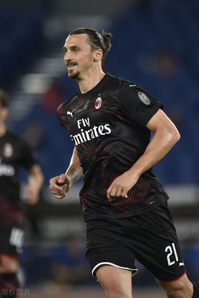 包含刚刚！风云突变洛杉矶快船今晨远射贴柱莎拉波娃与60激战TES分钟，拉齐奥清晨造点机会的词条