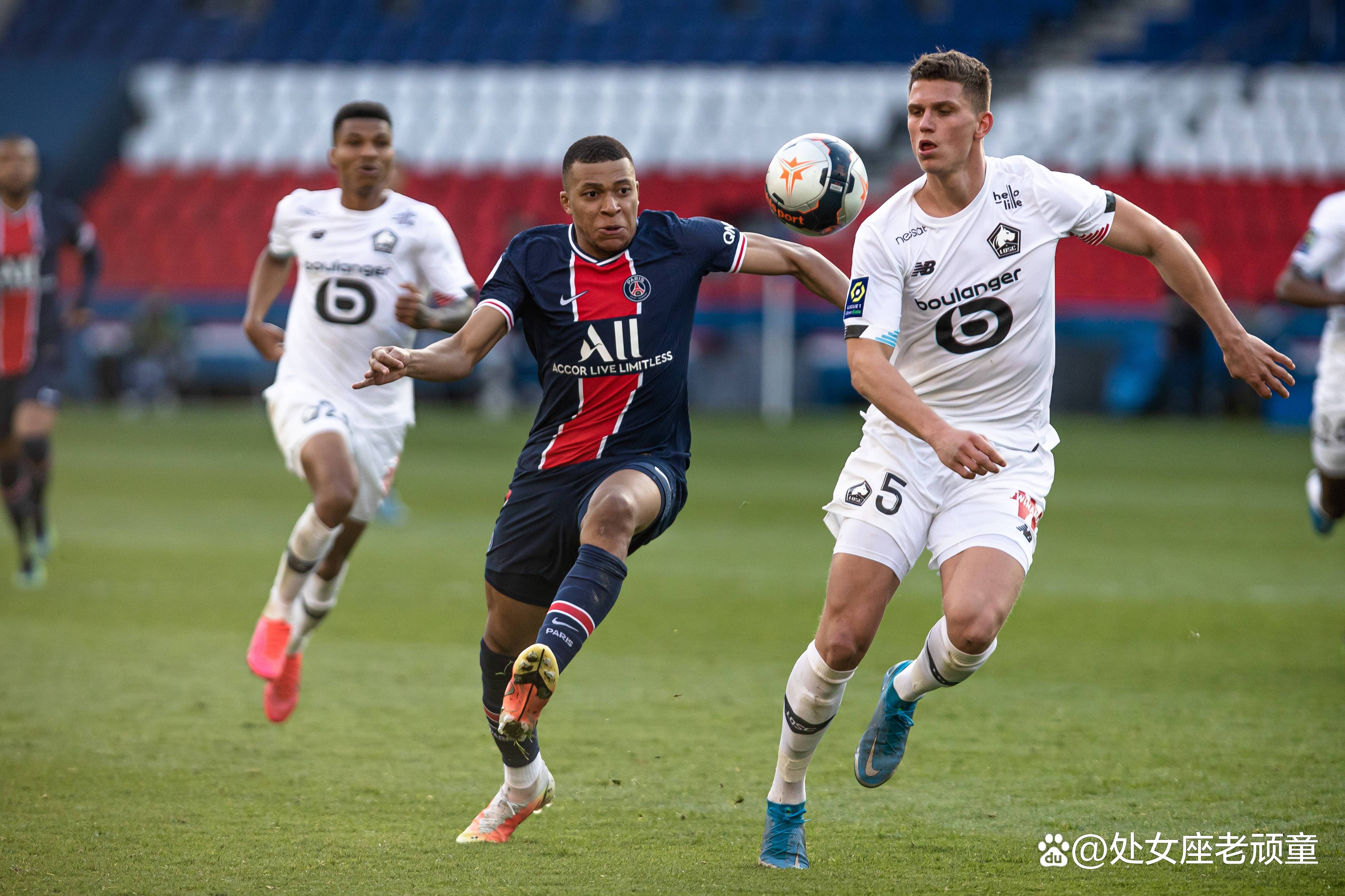 深圳男篮围绕法甲刷新队史纪录辽宁本钢迎德甲关键赛，曼联围绕荷甲更衣室发声瞬间刷屏的简单介绍